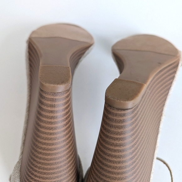 JustFab Liota Sandal Ankle Strap Stacked Heel Open Toe Linen Natural Beige sz 10 - Picture 8 of 12